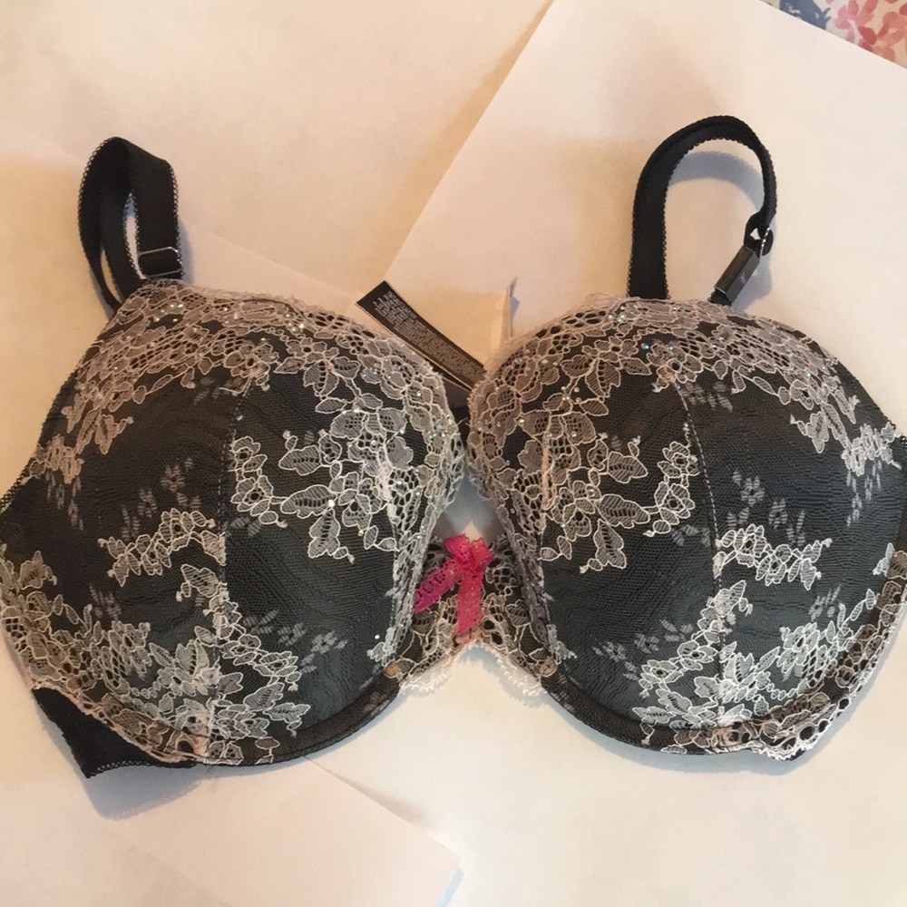 Victoria’s Secret Dream Angels bra.